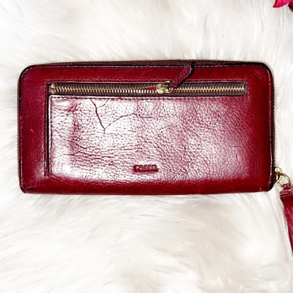 FOSSIL Burgundy Tribal Print Leather Wallet